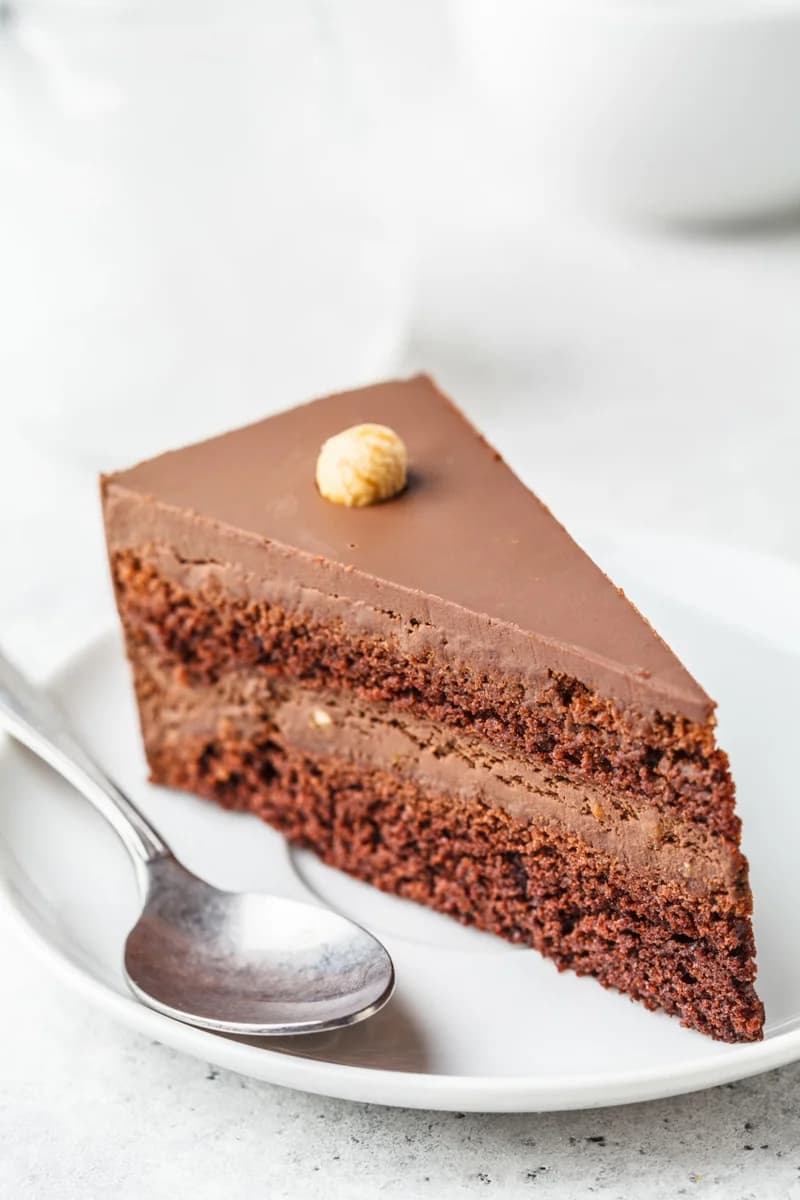 Posna čokoladna torta sa lešnicima