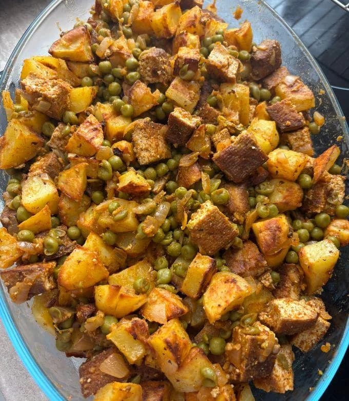 Tofu sa graškom i mladim krompirom